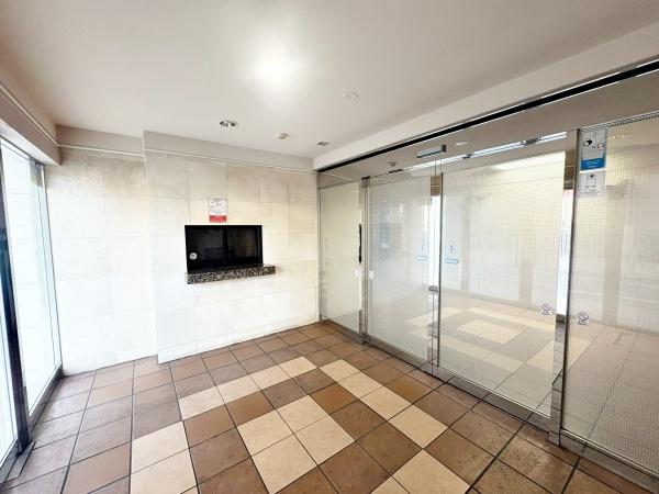 東京都八王子市横山町の中古マンションのエントランス