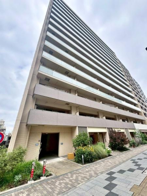 東京都八王子市八日町の中古マンションの現地外観写真